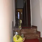 Vicolo Del Chiostro 3*