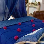 Oda ve Kahvaltı Vicolo Del Chiostro 3*