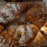 Vicolo Del Chiostro 3* Aci SantʼAntonio