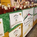Oda ve Kahvaltı Vicolo Del Chiostro Aci SantʼAntonio