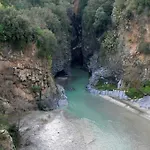 Oda ve Kahvaltı Vicolo Del Chiostro 3*